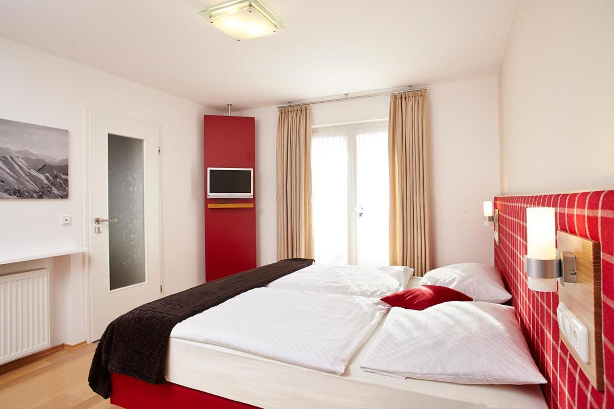 Alpenflair Ferienwohnungen Gaestehaus Hilbrand Whg 313,314,215 Оберстдорф Экстерьер фото